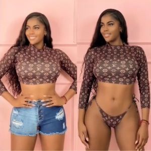 Bikini set with crop top